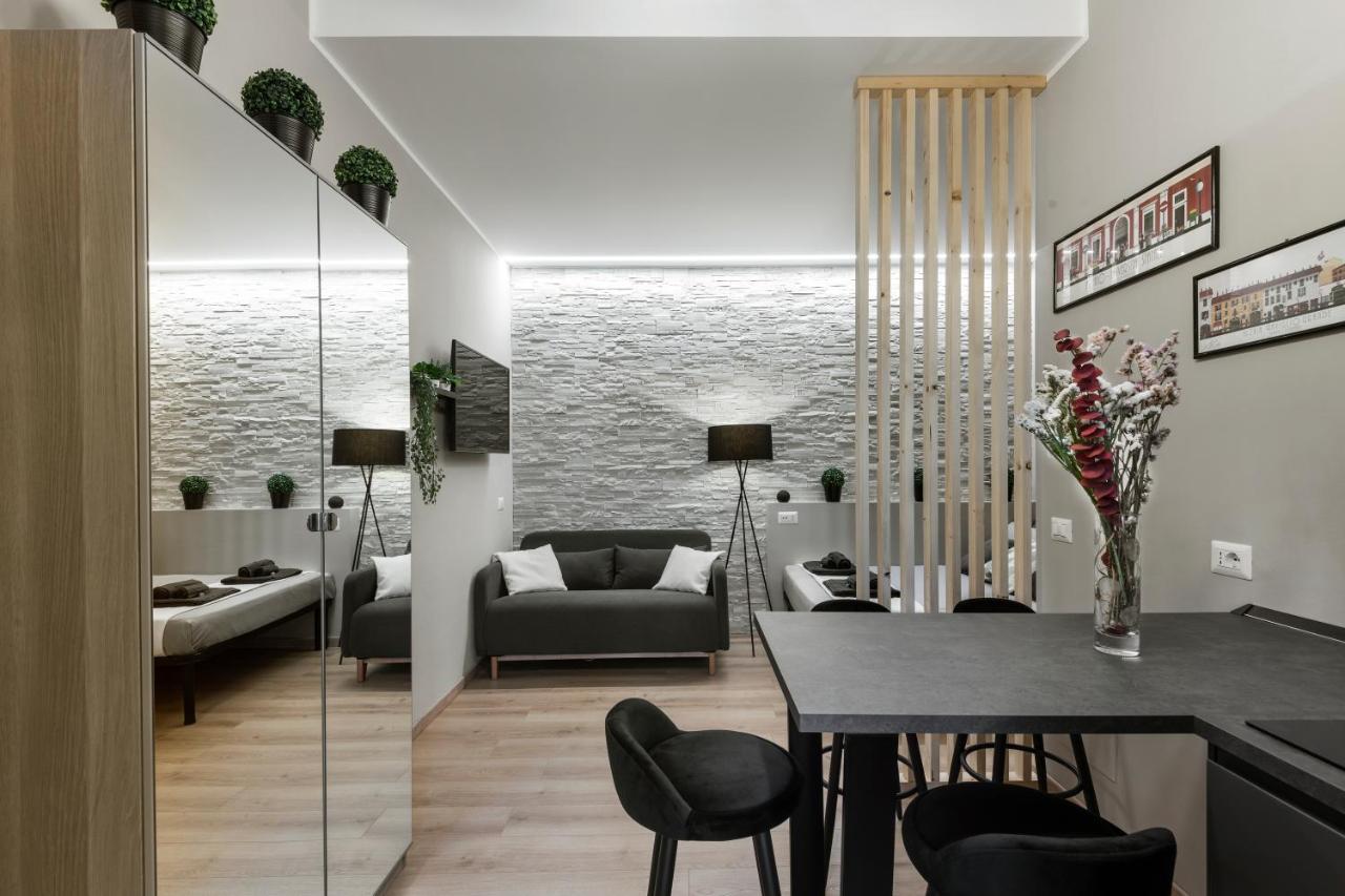 Super Modern And Design Apartment, A Due Passi Dai Navigli Milano Eksteriør billede